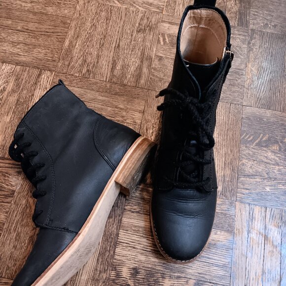 Lands' End Bennett Heritage Boots - goodyear welt - classic design boots 7 - Picture 4 of 11